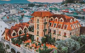Saphir Dalat Hotel